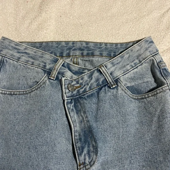 Long Jean skirt - size small - never worn - Picture 3 of 6